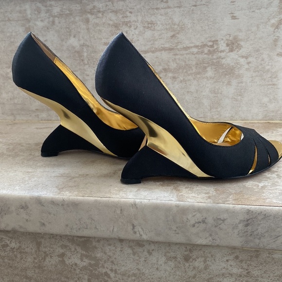 Charles Jourdan Abstract Peeptoe Heels Sz. 6 - Picture 2 of 7